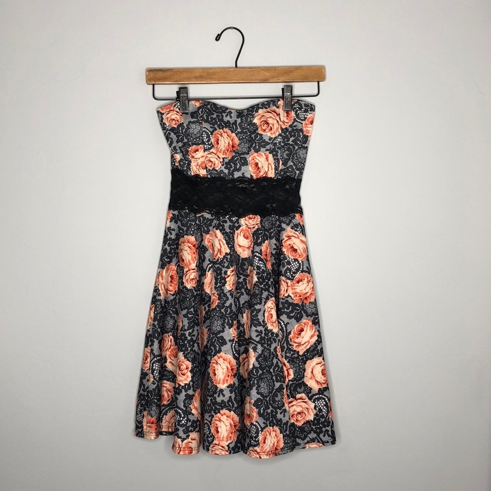 Cut-out Strapless Mini